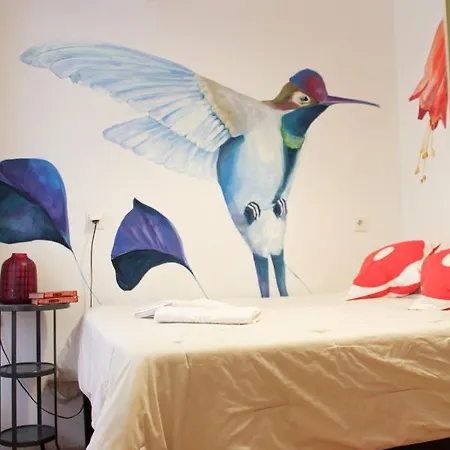 Alface Hall & Bar * Лиссабон