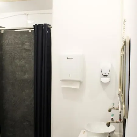 Хостел Alface Hall & Bar