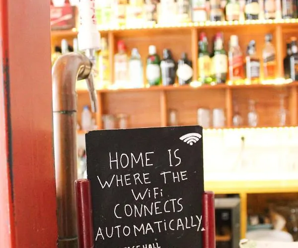 Alface Hall & Bar * Lizbona