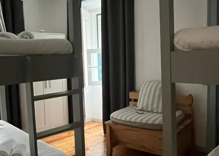 Hostel Alface Hall & Bar