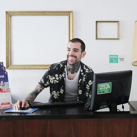 Alface Hall & Bar * Lisboa