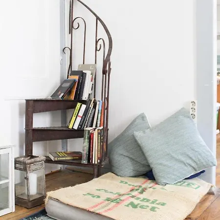 Vandrerhjem Alface Hall & Bar Lisboa