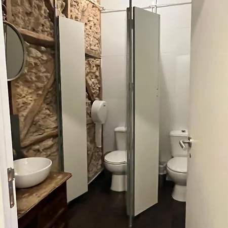 Vandrerhjem Alface Hall & Bar *