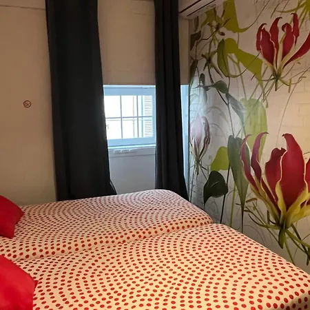 Hostal Alface Hall & Bar *