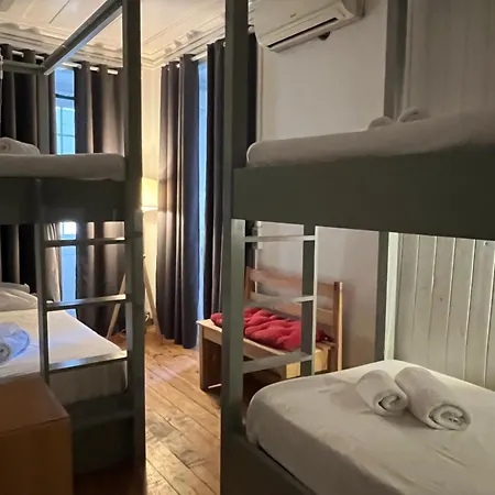 Alface Hall & Bar Vandrerhjem *