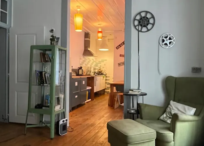 Hostal Alface Hall & Bar