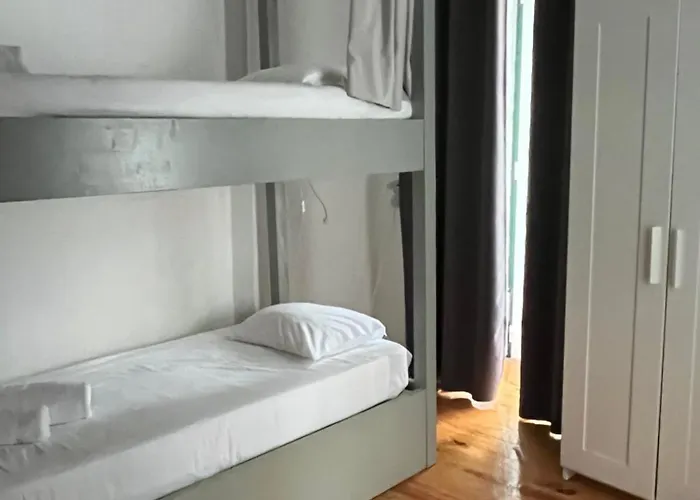 Alface Hall & Bar Hostal *