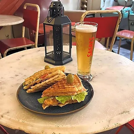 Alface Hall & Bar بيت شباب
