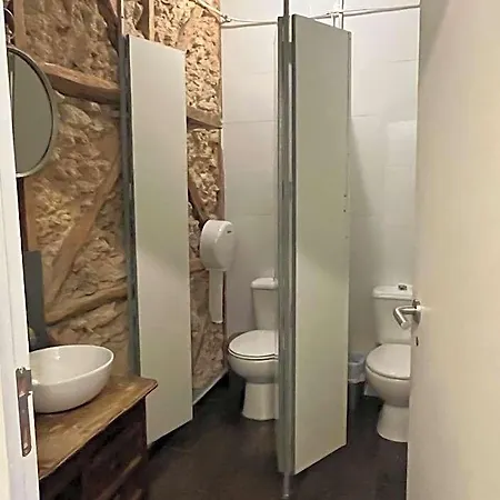بيت شباب Alface Hall & Bar *