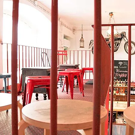 Alface Hall & Bar بيت شباب