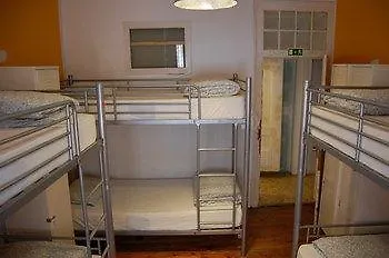 Alface Hall & Bar Hostel *