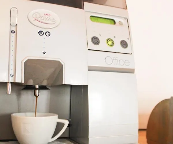 ホステル Alface Hall & Bar *