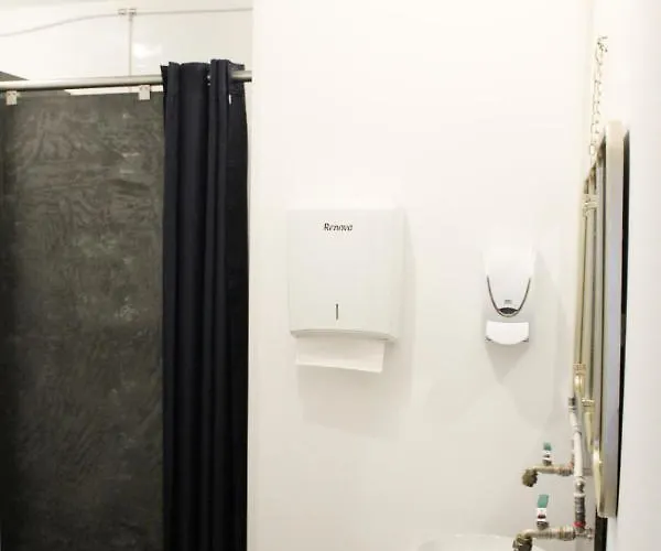 ホステル Alface Hall & Bar