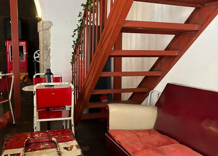 Alface Hall & Bar * リスボン