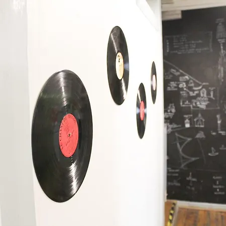 Alface Hall & Bar Hostel *