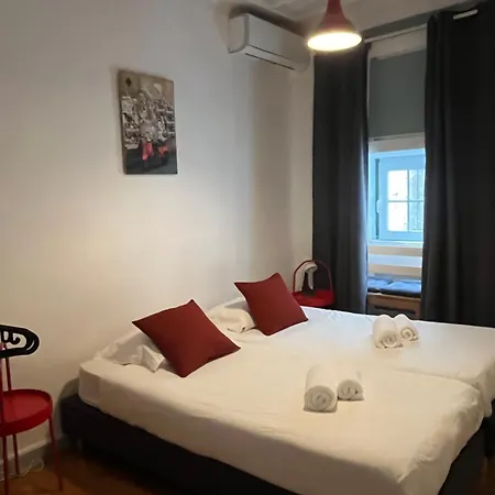 Alface Hall & Bar Vandrarhem *