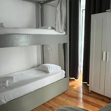 Alface Hall & Bar Vandrarhem *