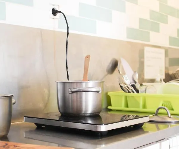 Hostel Alface Hall & Bar