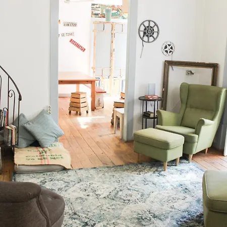 Alface Hall & Bar Ostello